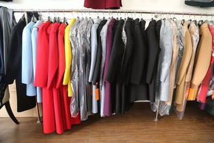 海寧工廠直營店火熱上新 呢大衣200元起，前店后廠打造服飾零售新模式